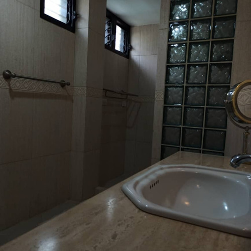 Imagen 15 de 26 de Hermosa Quinta Totalmente Remodelada