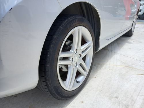 Imagem 12 de 15 de Peugeot 308 2.0 Allure 16v Flex 4p Automático