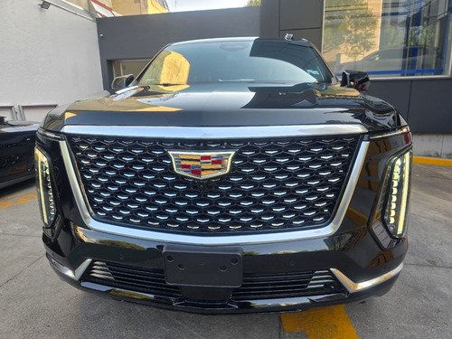 Cadillac Escalade ESV 6.2 Premium Luxury