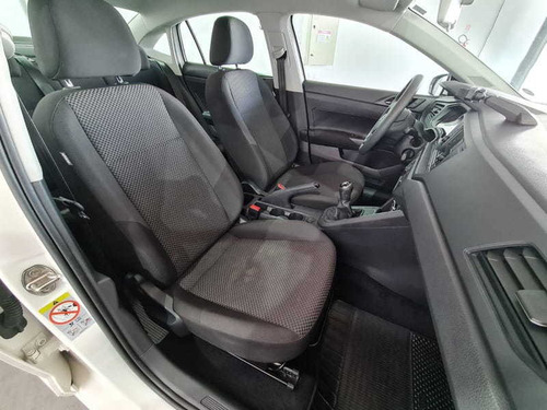 Imagem 9 de 10 de Volkswagen Virtus 1.6 Total Flex Manual 2020