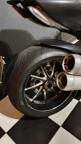 Ducati Diavel 1200