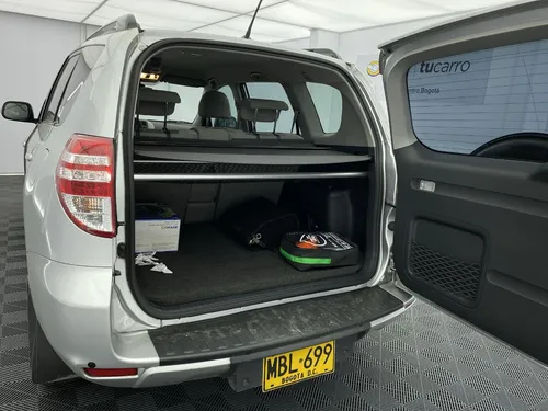 Toyota RAV4 LIFE AT 2.4 4X2