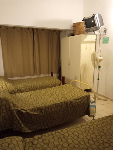 Chalet De 3 Dormitorios A Una Cuadra Al Norte De La Ruta