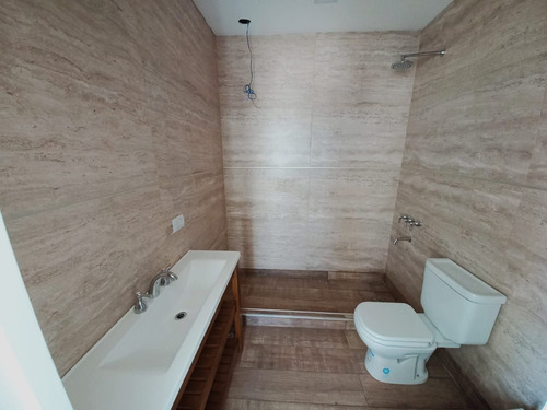 Imagen 18 de 28 de Casa En Venta En San Ramiro - Pilar Del Este