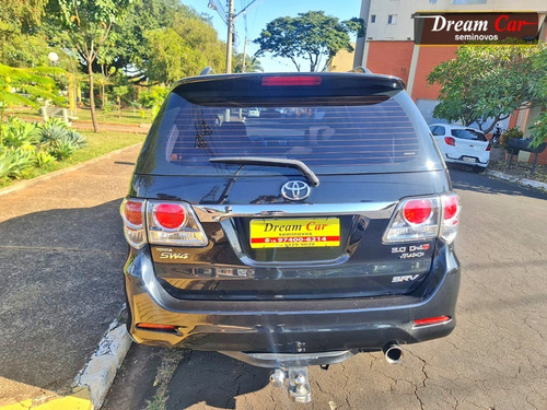 Imagem 14 de 14 de Toyota Hilux Sw4 3.0 Srv 4x4 7 Lugares 2014
