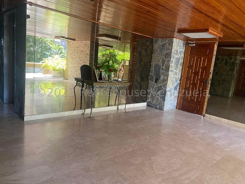 Excelente Apartamento En Alquiler En Lomas De Prados Del Este. #25-16800