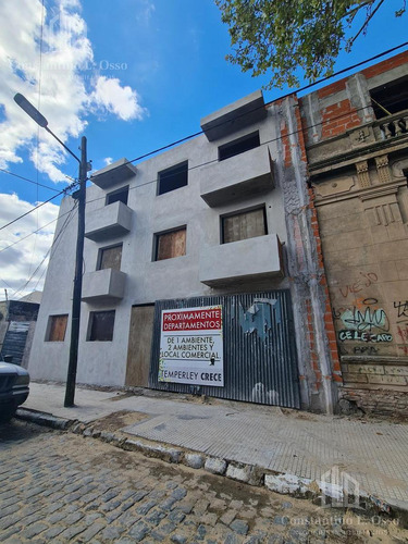 Imagen 12 de 28 de Monoambiente En Segundo Piso Al Frente Con Balcon Y Cochera - Temperley