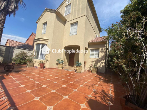 Casa En Venta En Comuna De Quilicura