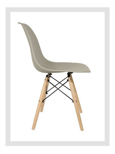 Imagen 3 de 12 de Sillas X 4 Comedor Plastico Patas De Madera Diseño Eames Dsw