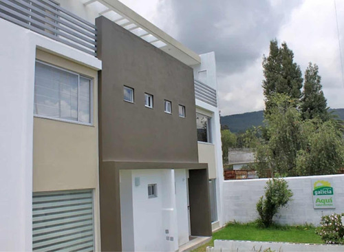 Casa 3 Pisos Valle De Los Chillos