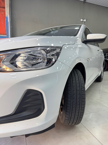 Chevrolet Onix plus 1.0 Lt 4p