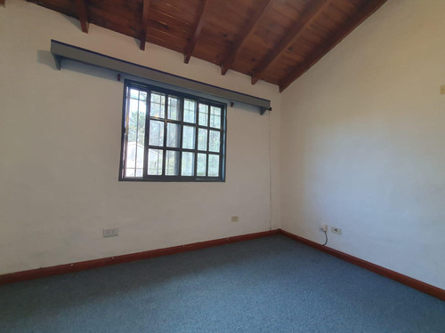 Departamento Tipo Dúplex En Venta En Belen De Escobar