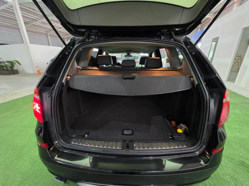 BMW X3 2.0L XDRIVE AT