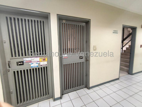 Oficina En Venta En Boleita Norte.