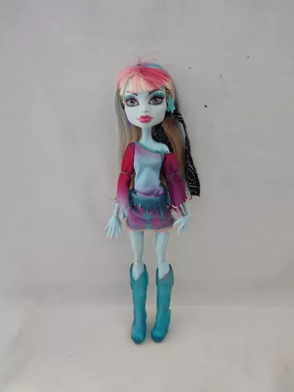 Muñeca Abbey Bominable Monster High Mattel 04