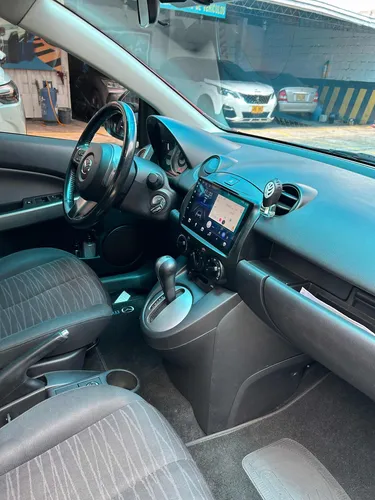 Mazda 2 Hb Automático Modelo 2010