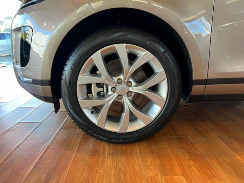 Imagen 10 de 21 de Land Rover Range Rover Evoque New Model P300e Hibrida
