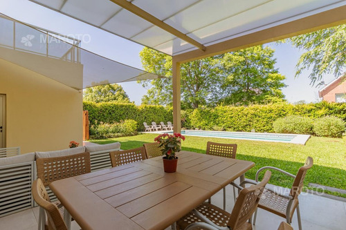Imagen 4 de 30 de Casa En Venta En Barrio Septiembre - Maroto Propiedades