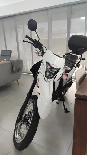 Honda Xr 190. 2.0 (nueva Con Maletero Y 2 Cascos)