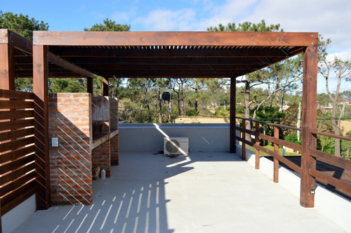 Imagen 17 de 18 de San Francisco - Punta Colorada - Piriapolis - 50 Mts Del Mar - Estufa A Leña Consulte Por Wsp Por Otra Casa Mas