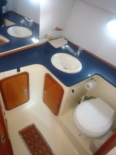 Imagen 11 de 14 de Crucero Mediterranean 415 - Volvo Diesel