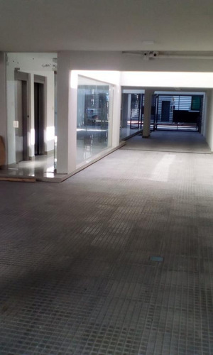 Imagen 3 de 10 de Departamento - Moron
