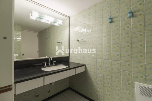 Alquiler Apartamento Tres Dormitorios Punta Del Este Edificio Tiburon I