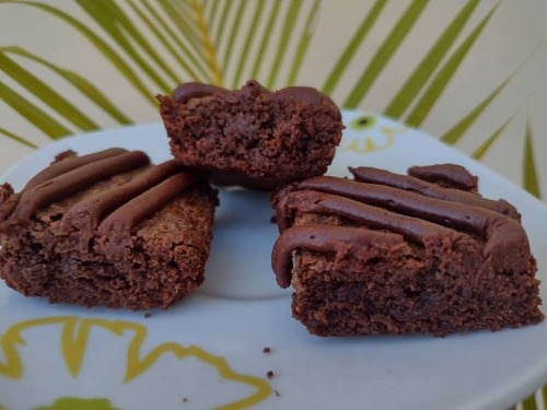 Imagen 1 de 1 de Brownies Tipo Páspalo