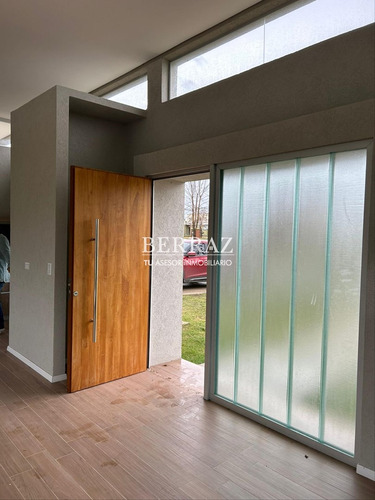 Imagen 4 de 17 de Casa En Venta En San Alfonso, Pilar Del Este, G.b.a. Zona Norte