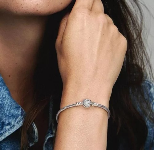 Pulsera Pandora Moments Corazón Brillante S925 Color Plata Largo 18 Cm