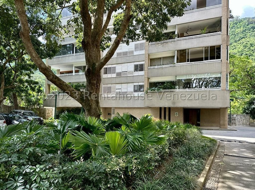 Amplio Apartamento En Venta La Castellana Caracas 24-2000 