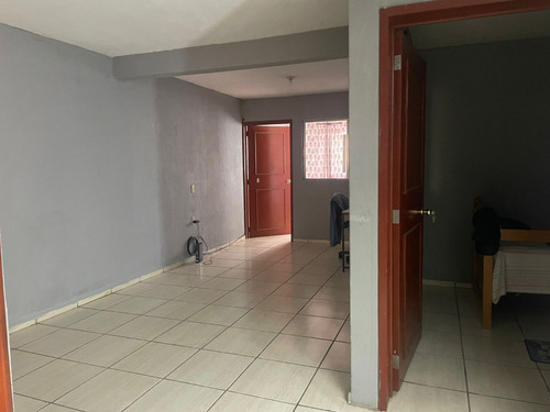Casa En Venta En Bernardo Cobos, Irapuato, Guanajuato.