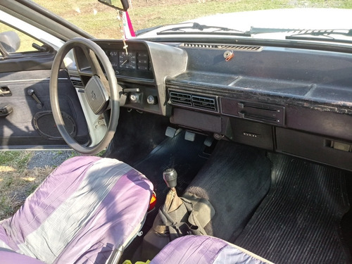 Imagem 6 de 8 de Volkswagen Gol