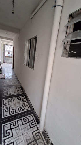 Imovel Com 4 Casas De 3 Cômodos Banheiro Quintal E Garagem
