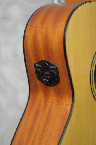 Violão Seizi Ryu Grand Auditorium Tampo Em Spruce Eletroacústico Afinador Embutido Recarregável Kaizen Bag Seizi Armor Com Palheta
