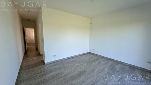 Venta Casa - Barrio Privado Santa Emilia / Pilar Del Este