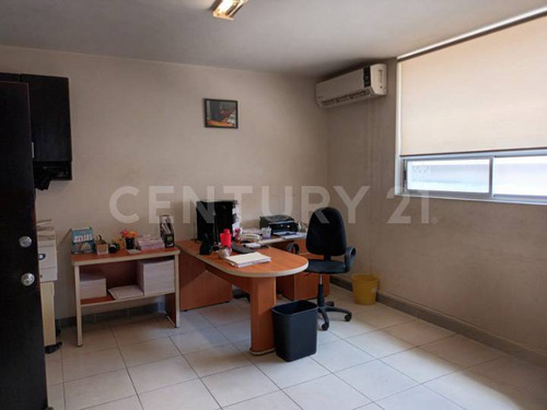 Oficina En Venta En Col. Mitras Centro En Monterrey