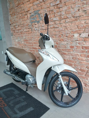 Imagem 3 de 17 de Honda Biz 125 2018 / 2018 ** Único Dono * Conservada **