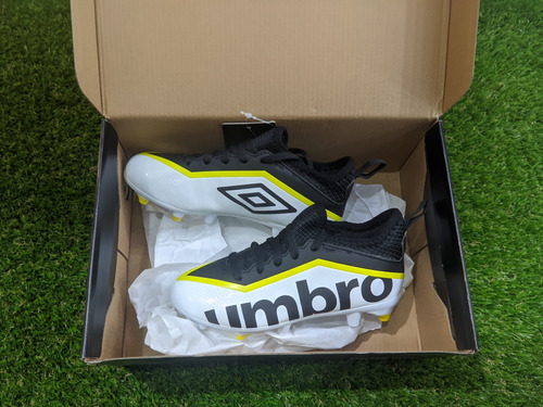 Zapatos Soccer Para Niños Umbro Originales 