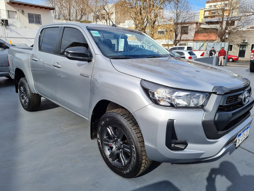 Imagen 3 de 15 de Toyota Hilux Sr 4x2 2021