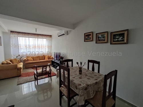 Imagen 5 de 15 de Apartamento En Venta En Turmero Urbanizacion Las Carolinas 23-3134 Wjo