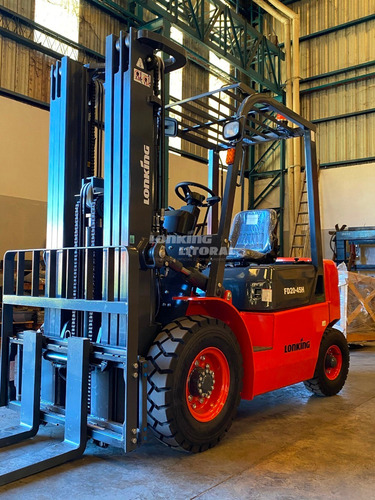 Imagen 2 de 13 de Autoelevador Lonking 2500 Kg Torre Triple 4,5 Mt Desplazador