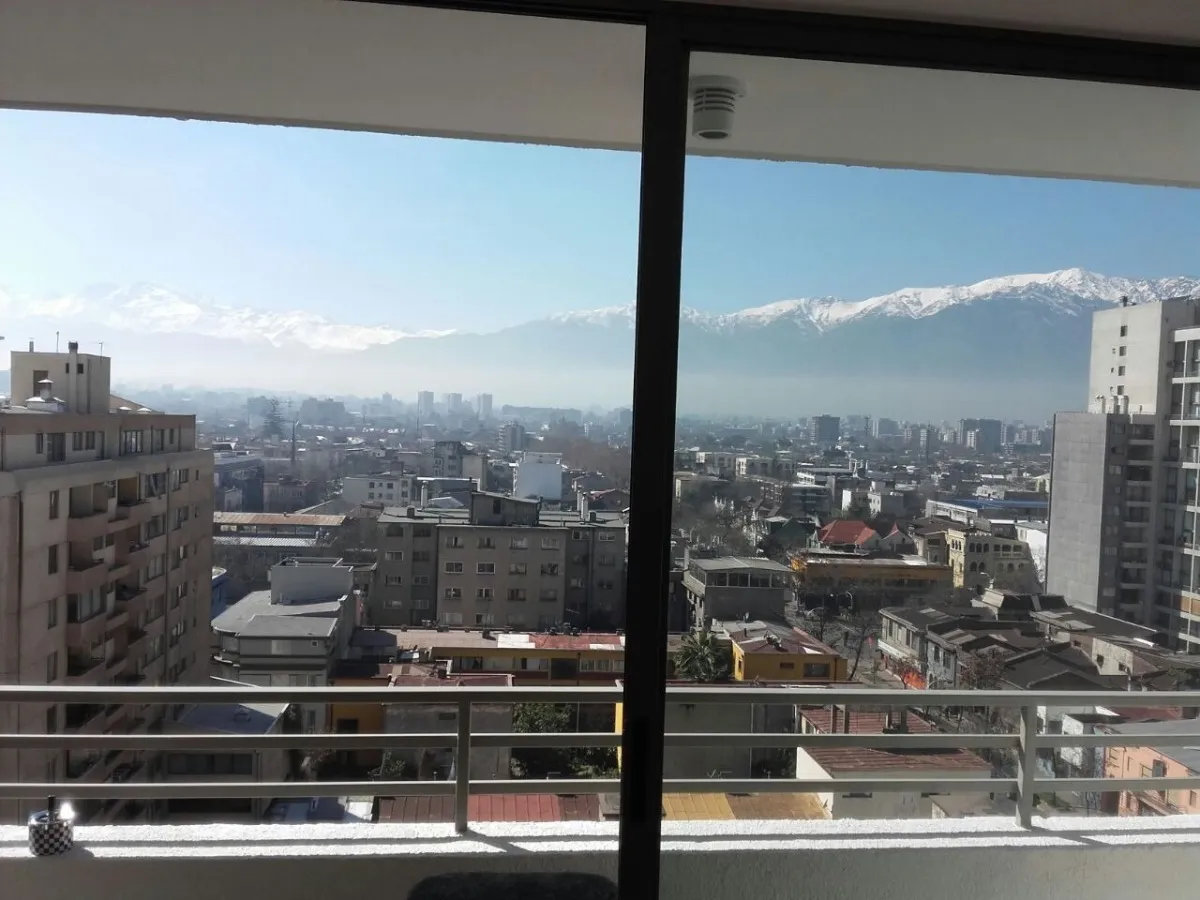 Imagen 3 de 18 de Departamento Grande, Vista A Cordillera, Buena Distribución