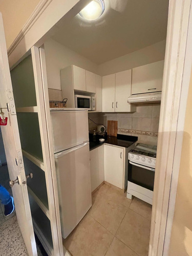 Apartamento 1 Dormitorio Y Medio A Paso P. Emir Usd 92.000