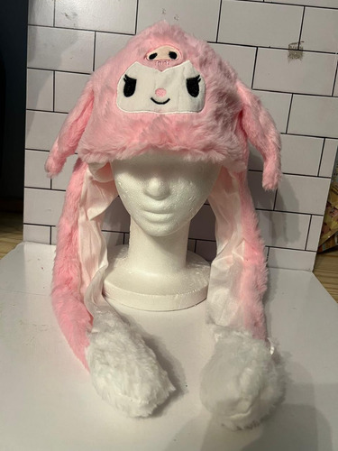 Gorro Peluche Levanta Orejas Varios Modelos Muy Suave Kuromi Rosa 1