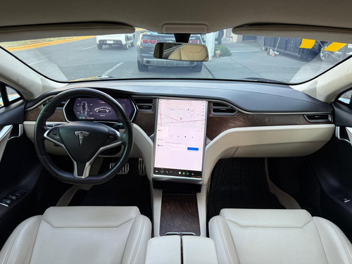 Tesla S 2017