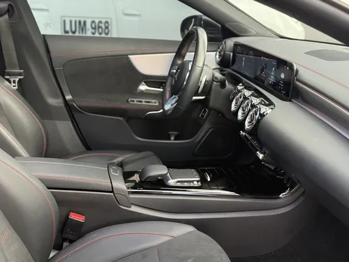 Mercedes-Benz Clase CLA 1.6 Urban