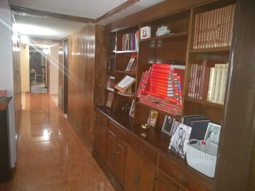 Imagen 3 de 11 de Amplia Casa En Venta, En Muy Buena Ubicación