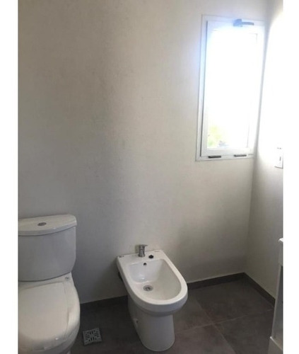 Imagen 8 de 11 de Duplex En Venta En Ituzaingo Norte
