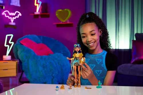 Muñeca Monster High Cleo De Nile Con Mascota Cobra Hissette